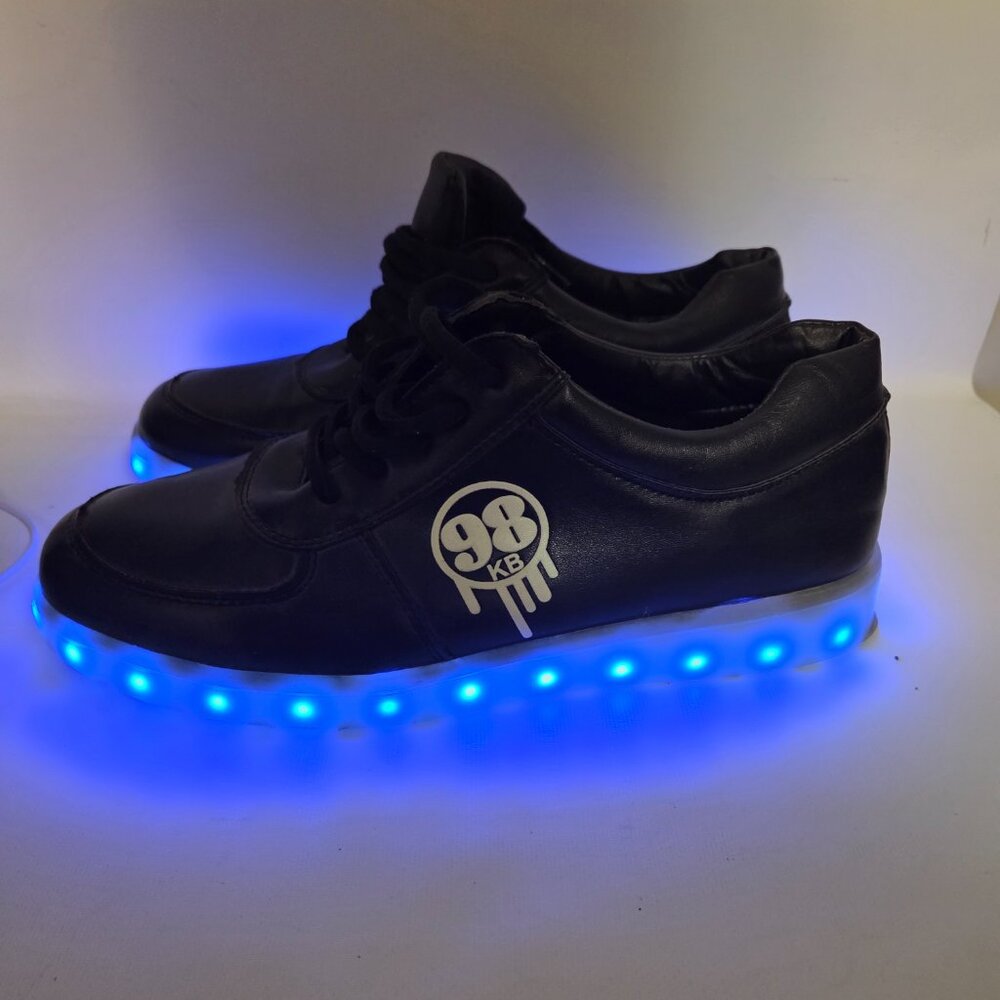 Siumlation 98KB LED Light Up Skateboard Shoes Unisex Euro Size 45